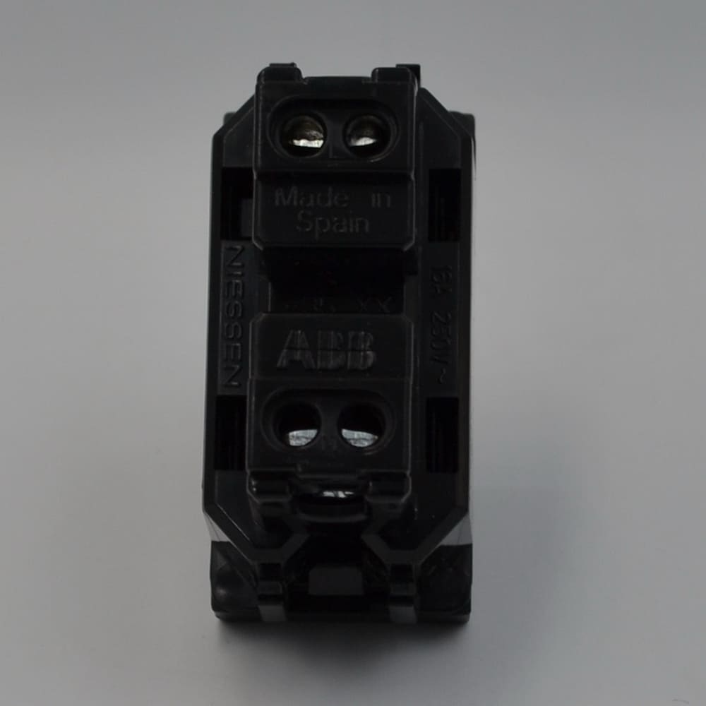 Розетка Zenit антрацит 1-на без заземлення 1 мод. ( 2CLA213500N1801 )