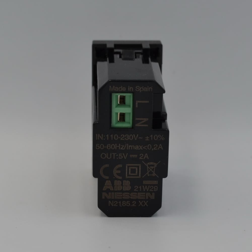 Розетка Zenit антрацит USB 1 мод. 2000мА ( 2CLA218520N1801 )​