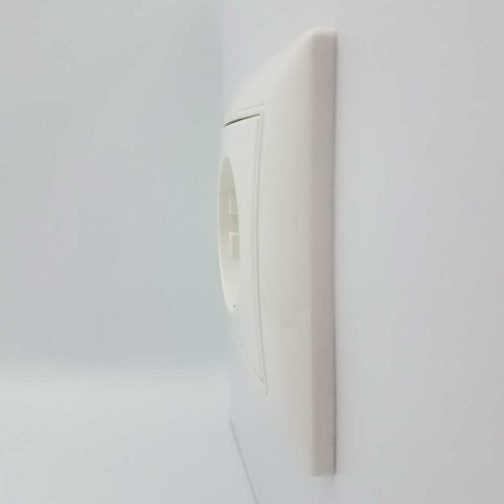 Розетка ABB basic55 біла 1-на з заземленням ( 2CKA002011A3855 )