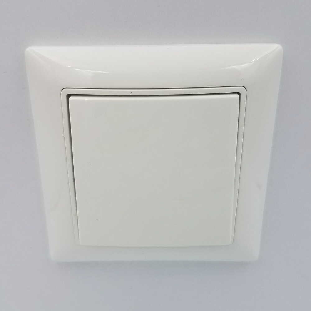 Вимикач ABB basic55 білий 1кл прохідний ( 2CKA001012A2142 )