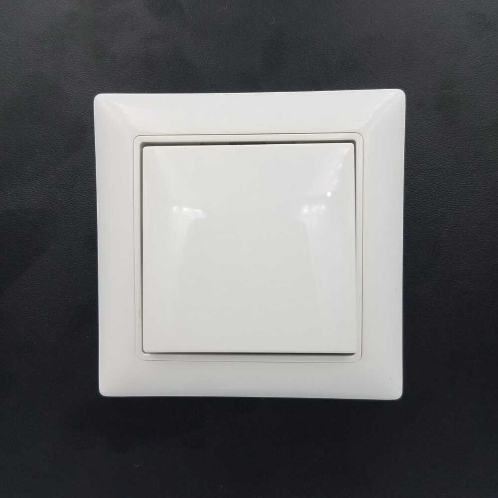 Вимикач ABB basic55 білий 1кл прохідний ( 2CKA001012A2142 )