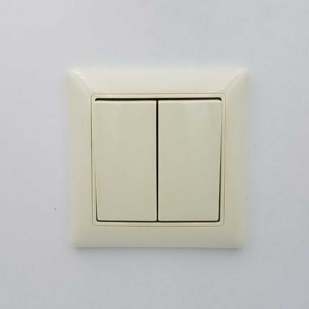 Вимикач ABB basic55 cлонова кість 2кл прохідний ( 2CKA001012A2151 ) Вимикач ABB basic55 cлонова кість 2кл прохідний ( 2CKA001012A2151 )