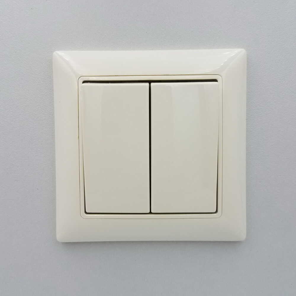 Вимикач ABB basic55 cлонова кість 2кл прохідний ( 2CKA001012A2151 ) Вимикач ABB basic55 cлонова кість 2кл прохідний ( 2CKA001012A2151 )