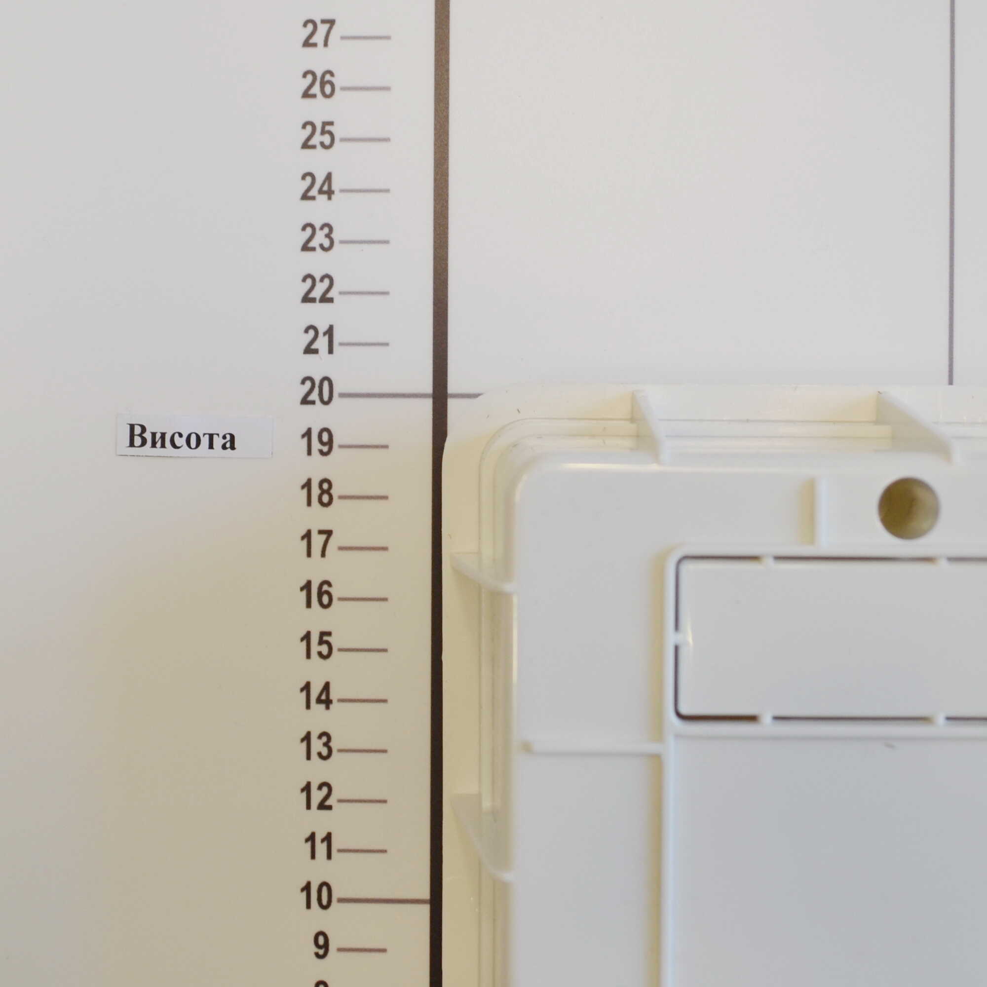 Бокс пластиковый VIKO на 12 модулей (внутренний) ( 90912012 )