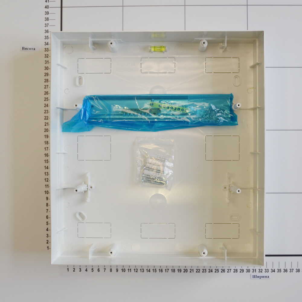 Бокс пластиковый VIKO на 24 модули (внешний)  ( 90912124 )