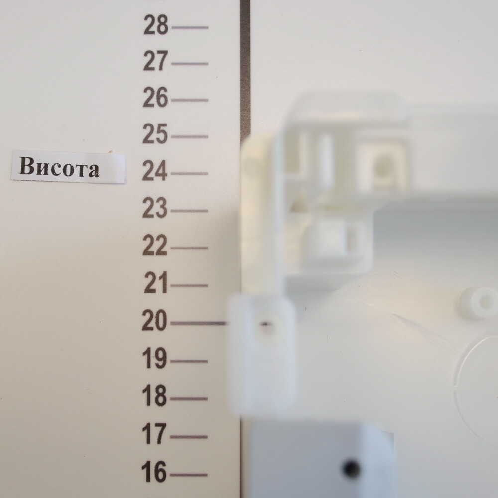 Бокс пластиковый АББ Mistral на 12 модулей внутренний ( 1SLM004100A1203 )