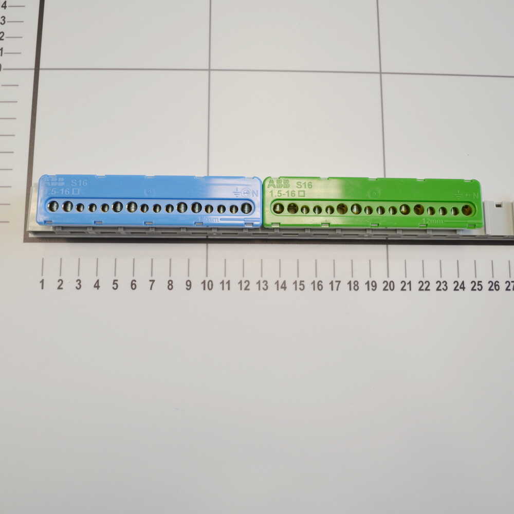 Бокс пластиковый АББ Mistral на 24 модули внешний ( 1SPE007717F0521 )