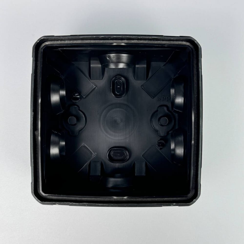 Коробка розподільча СКІМ K85B 88х88х52 чорна IP65 ( B1102007 ) Коробка розподільча СКІМ K85B 88х88х52 чорна IP65 ( B1102007 )