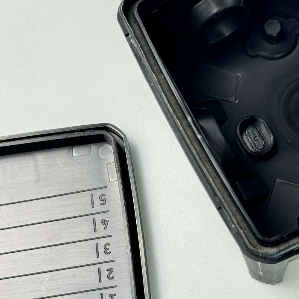Коробка розподільча СКІМ K85B 88х88х52 чорна IP65 ( B1102007 ) Коробка розподільча СКІМ K85B 88х88х52 чорна IP65 ( B1102007 )
