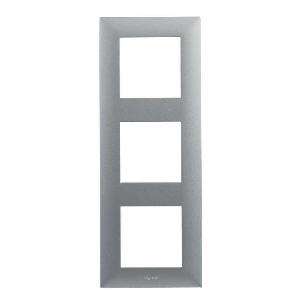Рамка Niloe Step сталь 3-на ( 863493 ) Рамка Niloe Step сталь 3-на ( 863493 )