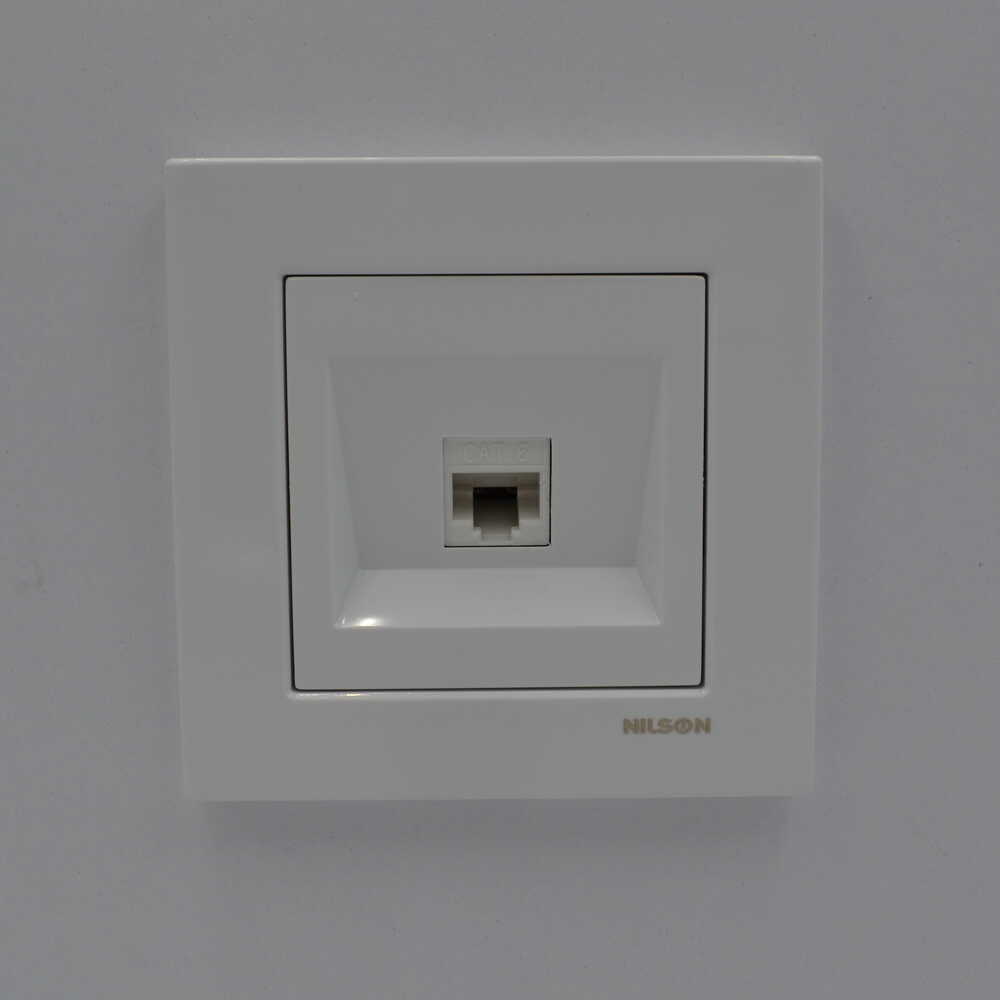 Розетка Nilson Moda белая компьютерная CAT6e RJ45 ( 21112045 )