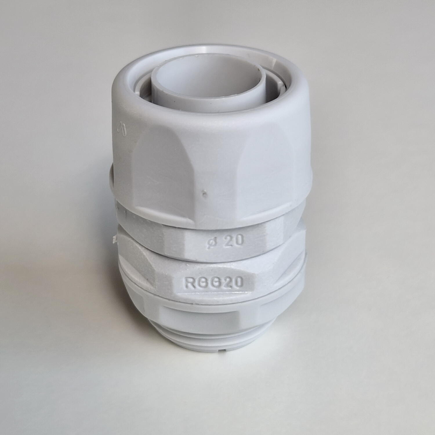Муфта d20 труба армована-коробка IP65 ДКС ( 55120 )