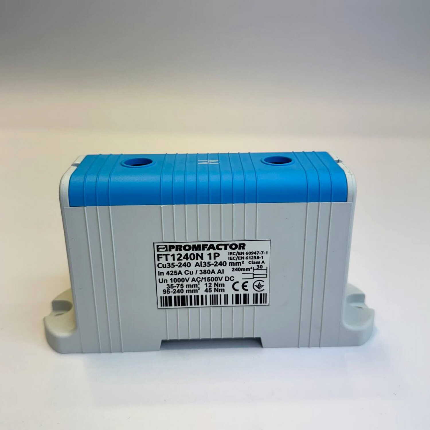 Клеммник на DIN-рейку 1P 425А 1х35-240 мм² синий Промфактор ( FT1240N ) Клеммник на DIN-рейку 1P 425А 1х35-240 мм² синий Промфактор ( FT1240N )