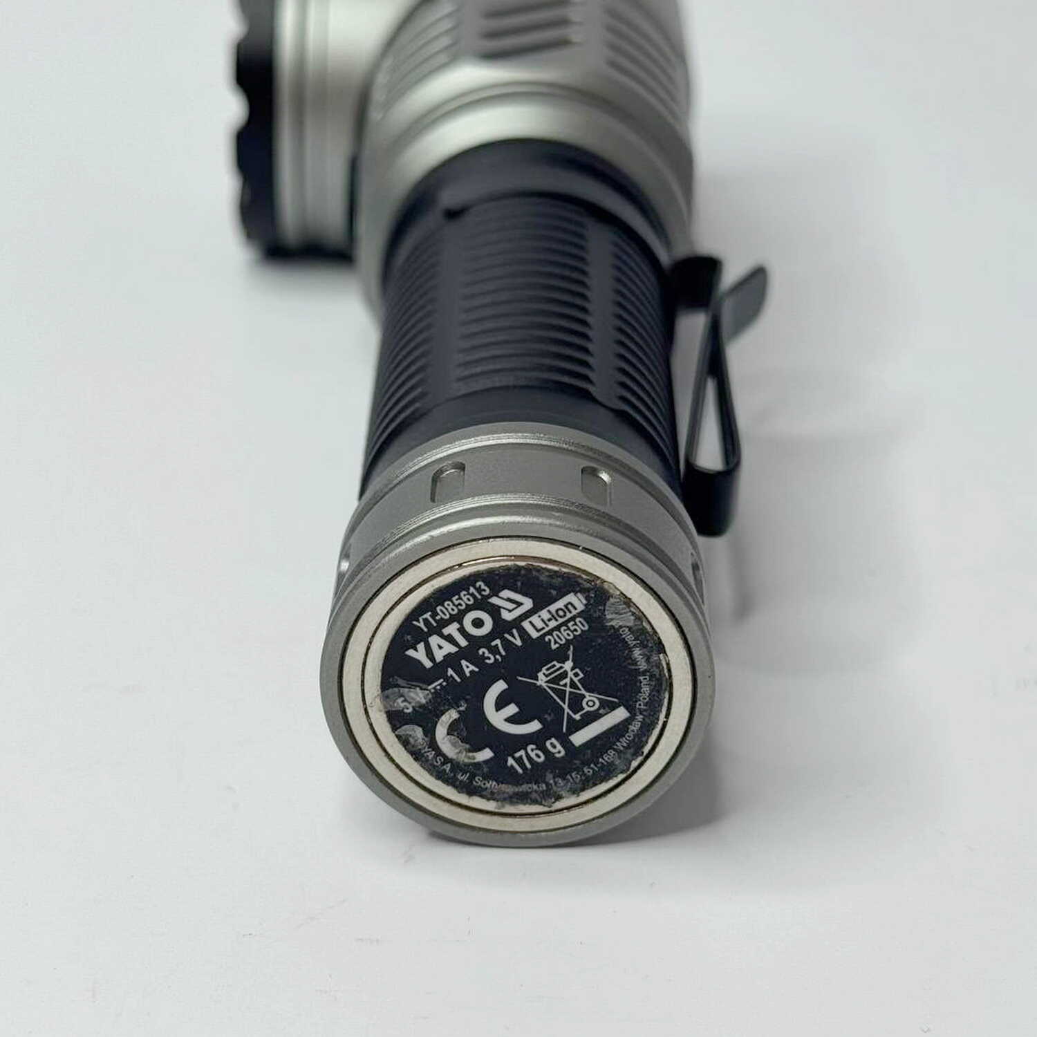 Ліхтарик YATO 20Вт 2500 Lm 2500mAh IPX4 ( YT-085613 ) Ліхтарик YATO 20Вт 2500 Lm 2500mAh IPX4 ( YT-085613 )