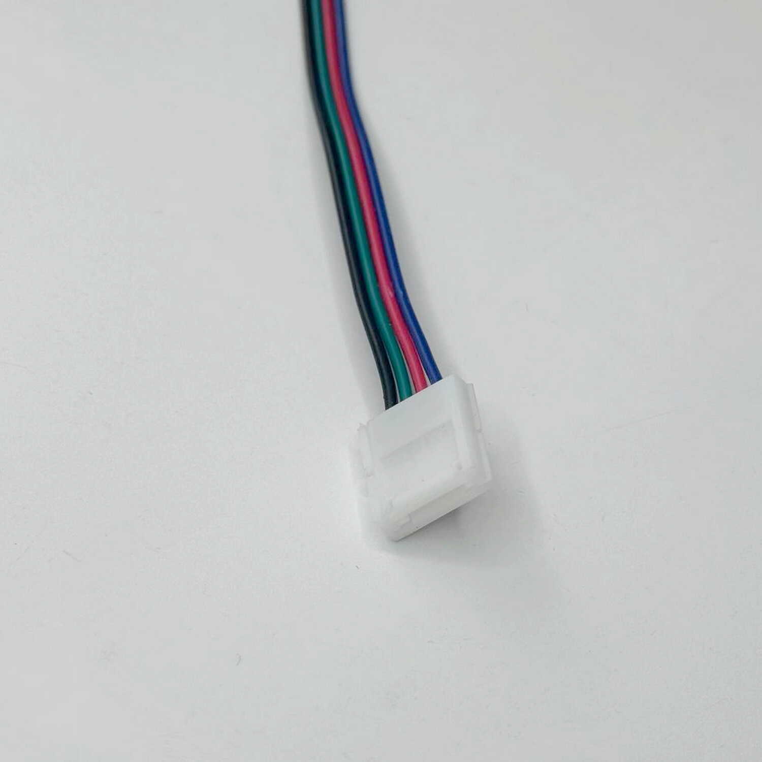 Конектор LED LIGHT 10mm RGB стріч/провід/стріч ( №9 )