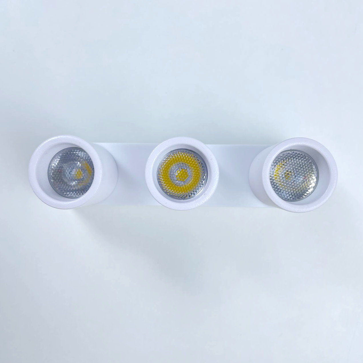 Магнитный трековый светильник UST-M 12W 4000K 48V IP20 черный Violux ( 320106 ) Магнитный трековый светильник UST-M 12W 4000K 48V IP20 черный Violux ( 320106 )