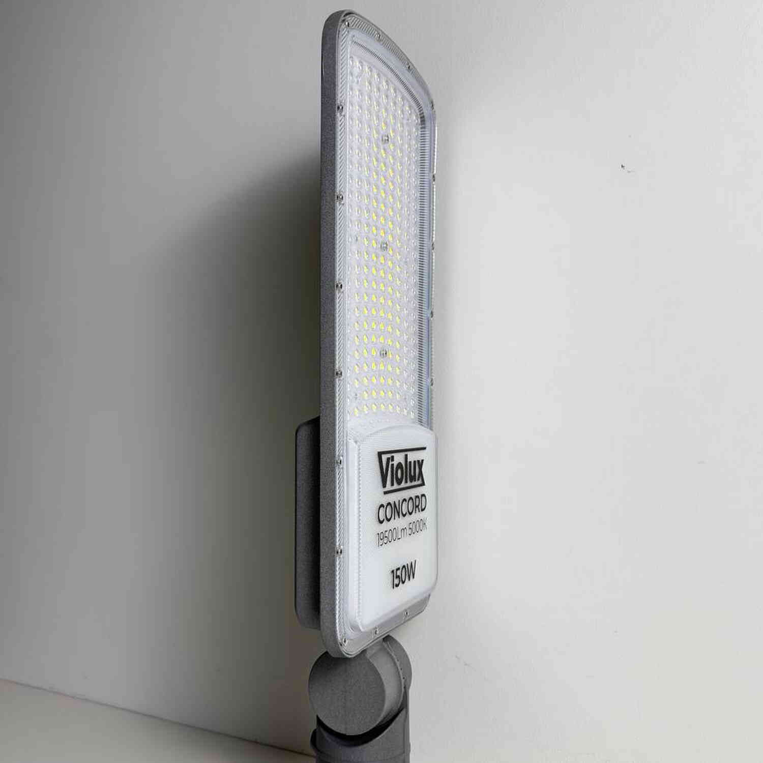 Светильник уличный VIOLUX CONCORD 150W 19500Lm 5000К IP65 ( 430352 ) Светильник уличный VIOLUX CONCORD 150W 19500Lm 5000К IP65 ( 430352 )