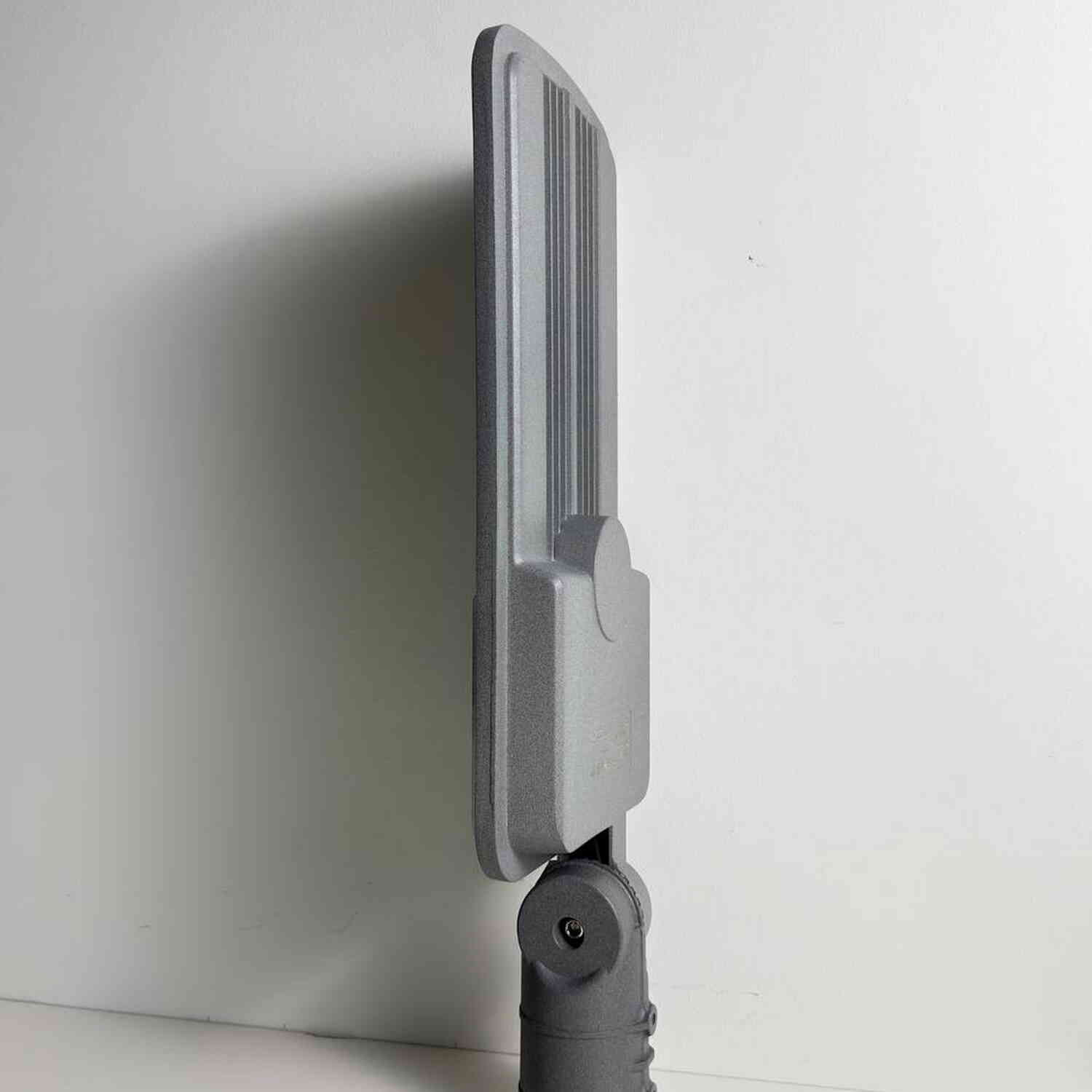 Светильник уличный VIOLUX CONCORD 150W 19500Lm 5000К IP65 ( 430352 ) Светильник уличный VIOLUX CONCORD 150W 19500Lm 5000К IP65 ( 430352 )