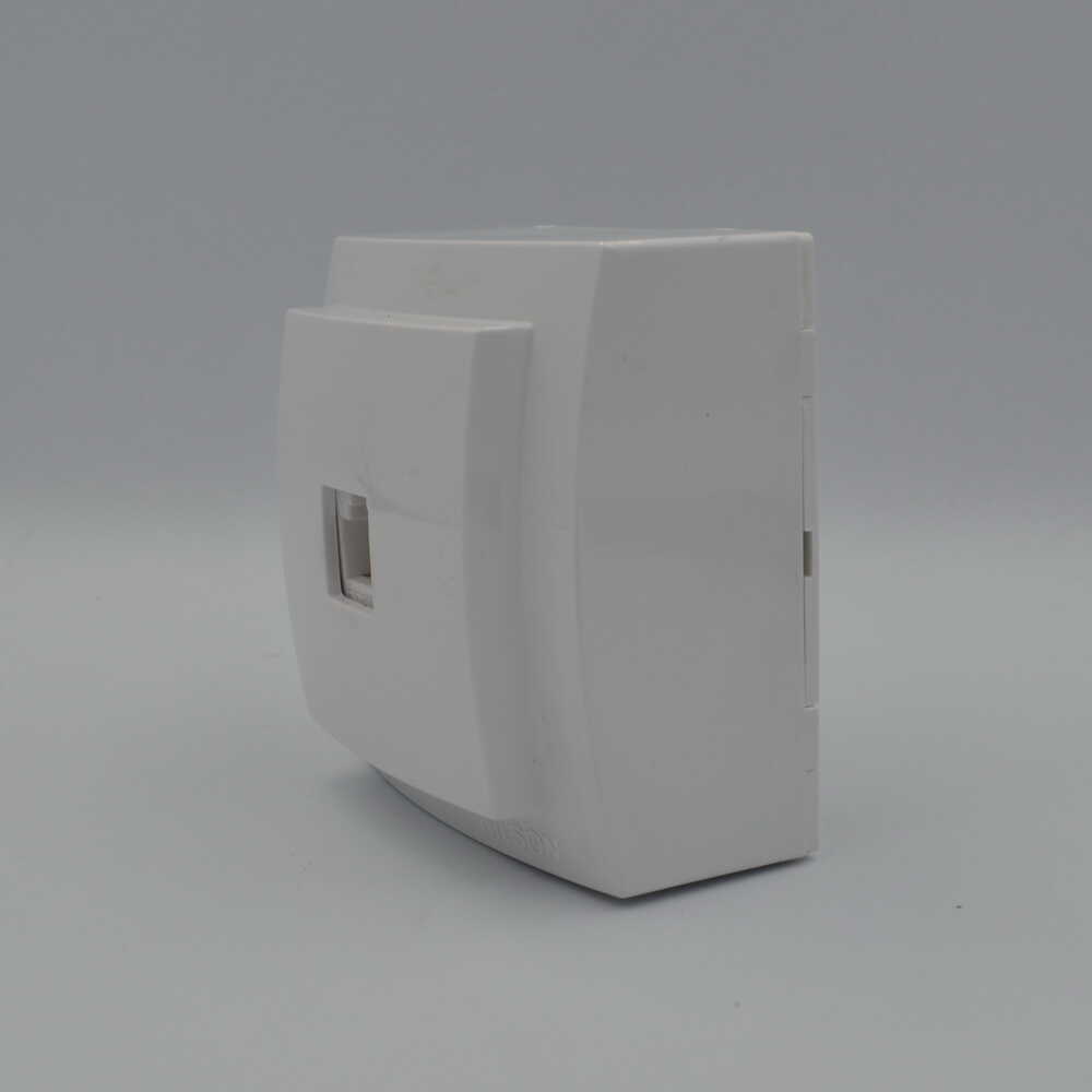 Розетка Nilson Themis біла комп'ютерна  CAT5e RJ45 ( 26111044 )