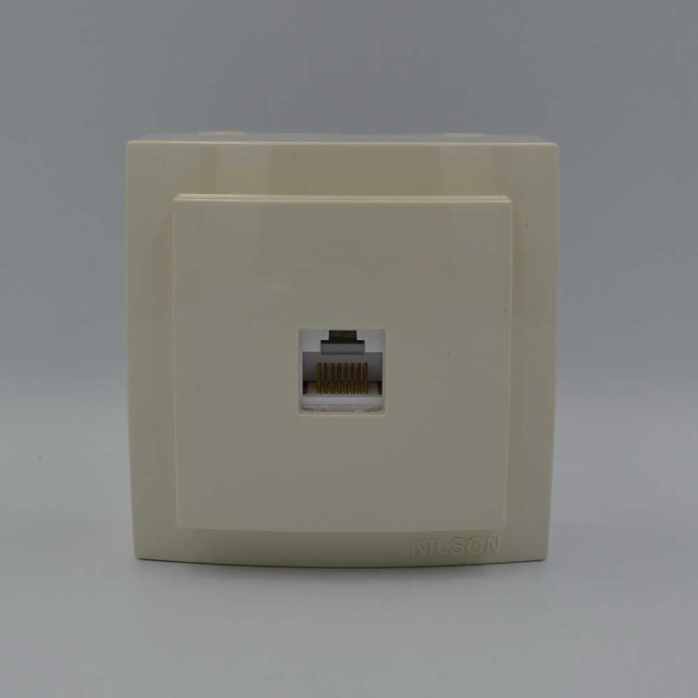 Розетка Nilson Themis кремова комп'ютерна  CAT5e RJ45 ( 26121044 )