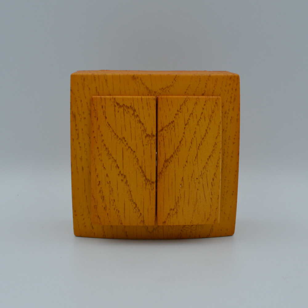 Вимикач Nilson Themis дуб 2кл ( 26251003 ) Вимикач Nilson Themis дуб 2кл ( 26251003 )