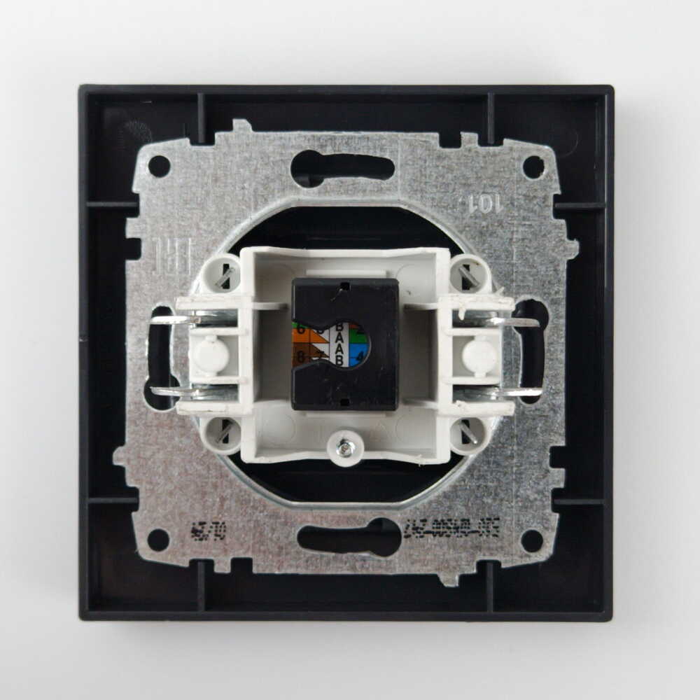 Розетка EL-BI VEGA черная мат компьютерная 1-я CAT6 RJ45 ( 510-014800-247 )