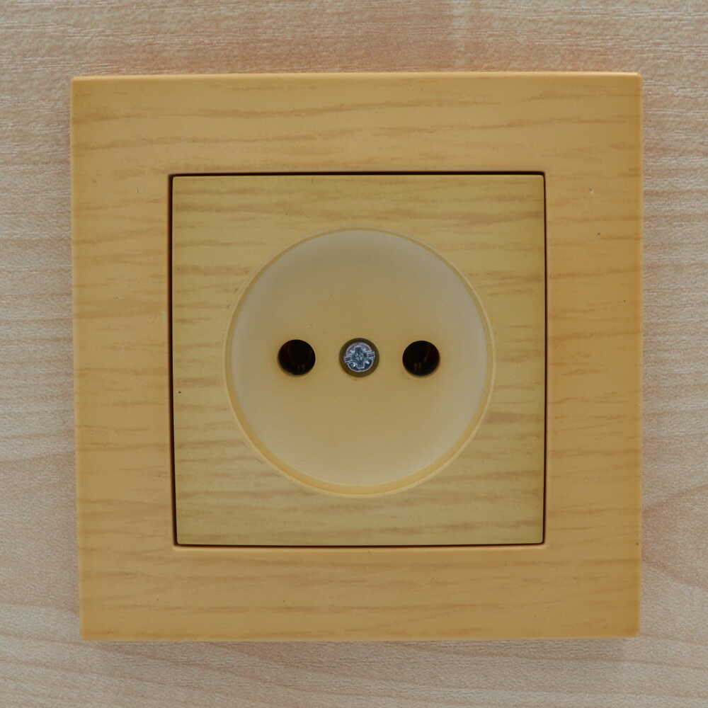 Розетка ELBI ZENA Woodline клен 1-на без заземлення без рамки ( 609-012700-215 )