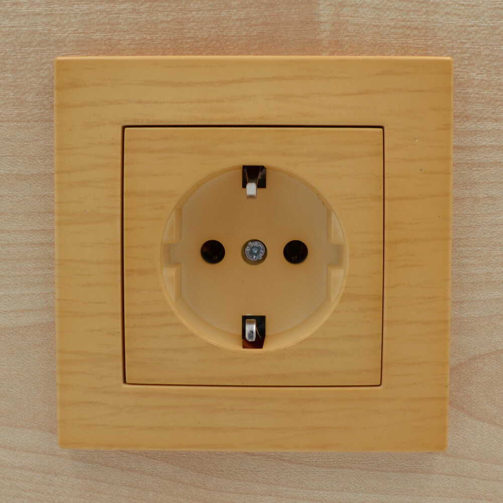 Розетка ELBI ZENA Woodline клен 1-на з заземленням без рамки ( 609-012700-217 )